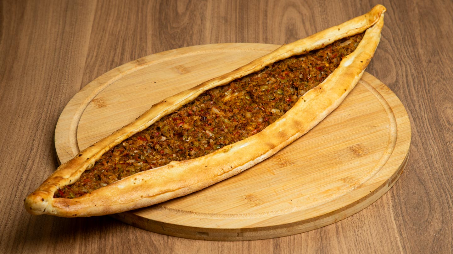 Qıymalı Pide