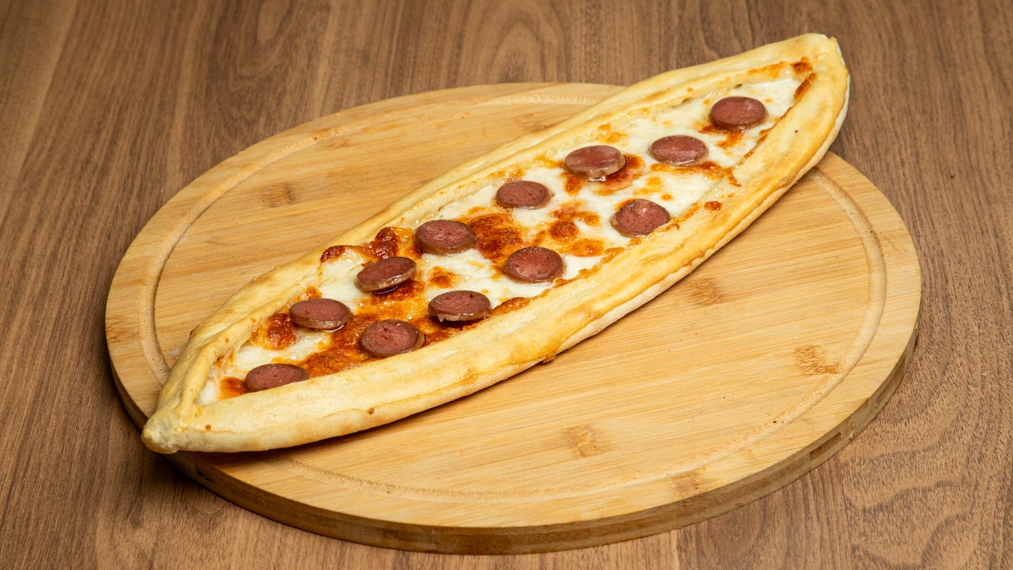 Sosisli Pide
